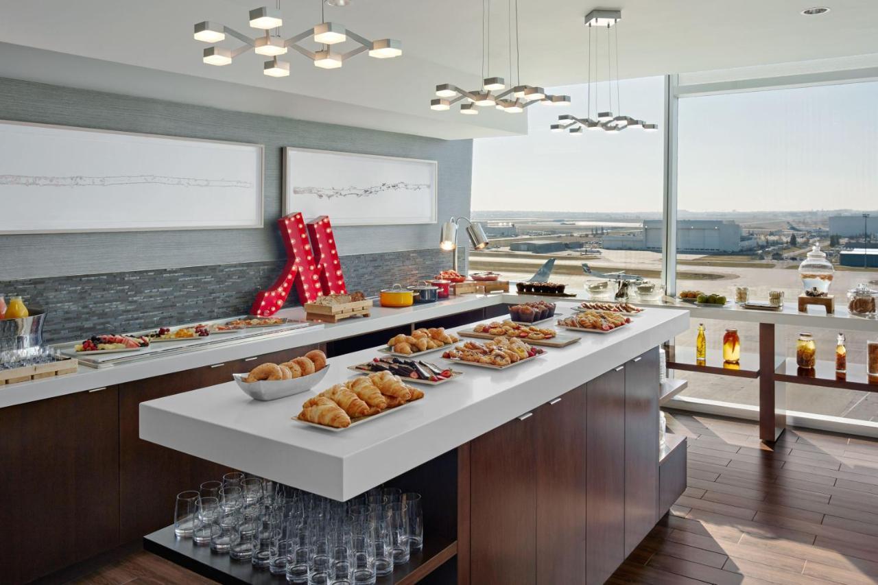 Hotel Airport Marriott In-terminal 4*