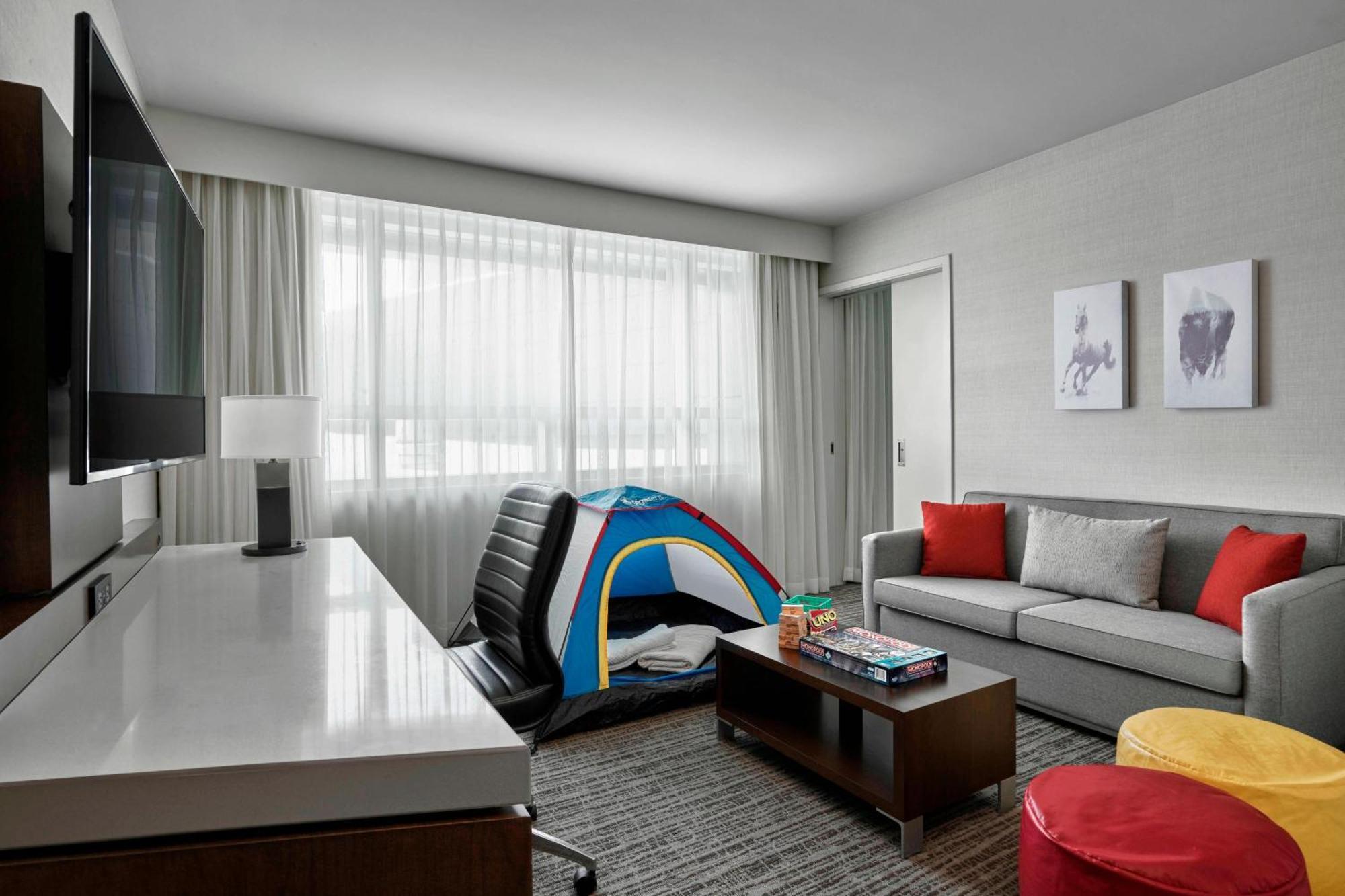 Airport Marriott In-terminal Calgary